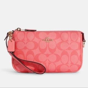 🌸Nolita 19 Coach wallet as well as a small bag🌸